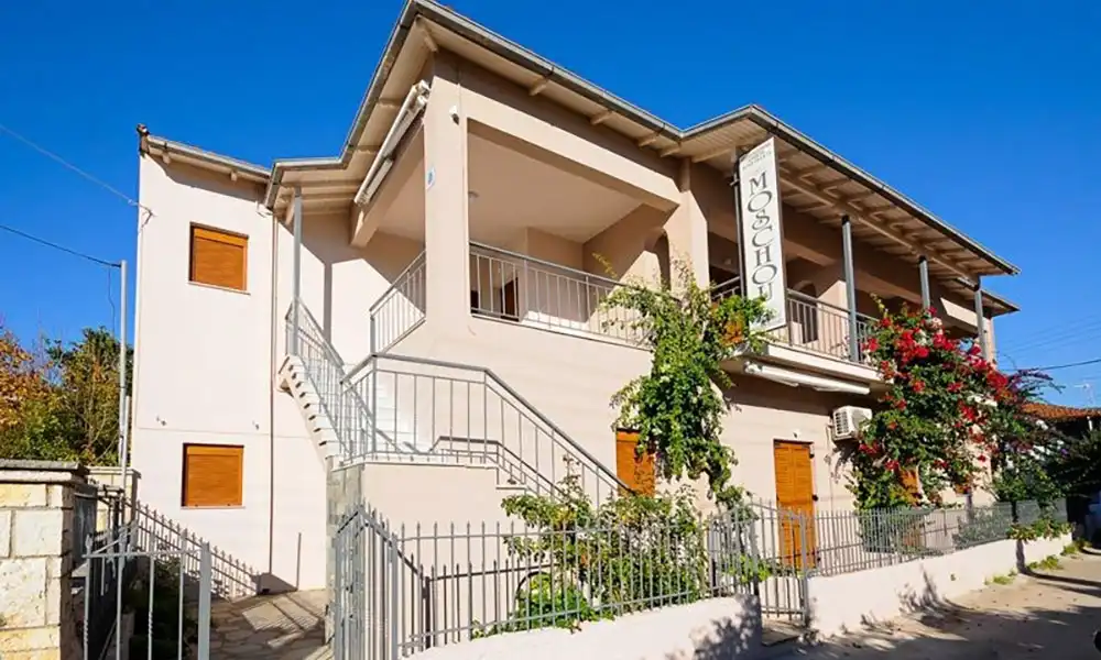 Vila Moschos